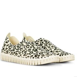 Ilse Jacobsen 9.5 Tulip Animal Print Designer Slides Sneaker ::originally $220::
